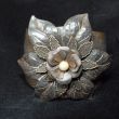 A006 - € 35,00 -Koperen armband met grote bloem, voorkantt